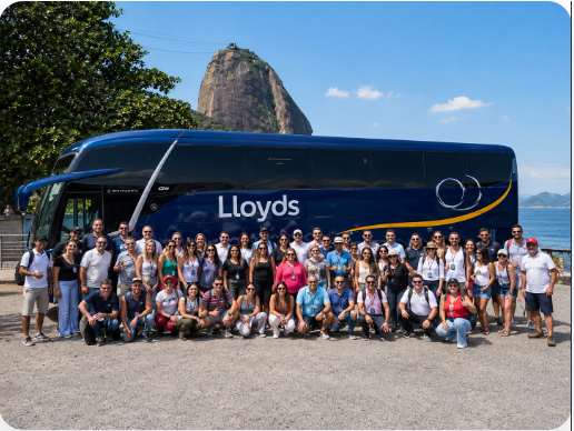 Grupo de passageiros Lloyds Turismo